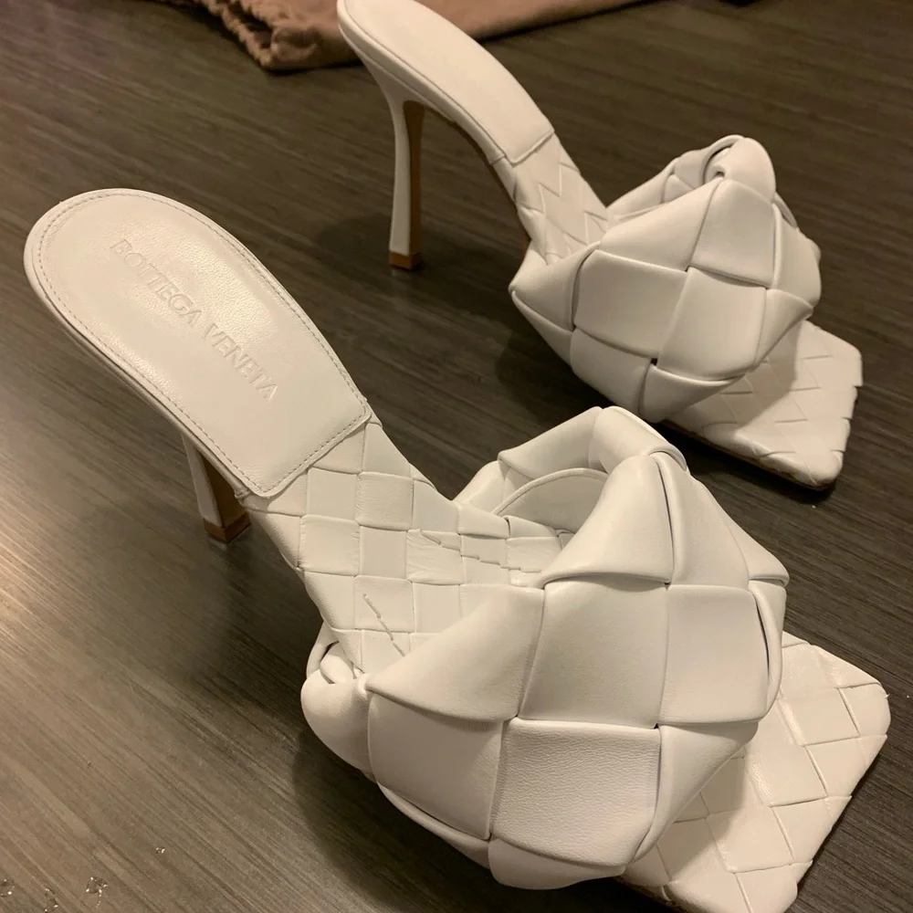 BOTTEGA VENETA SANDALS - Picture 3 of 7